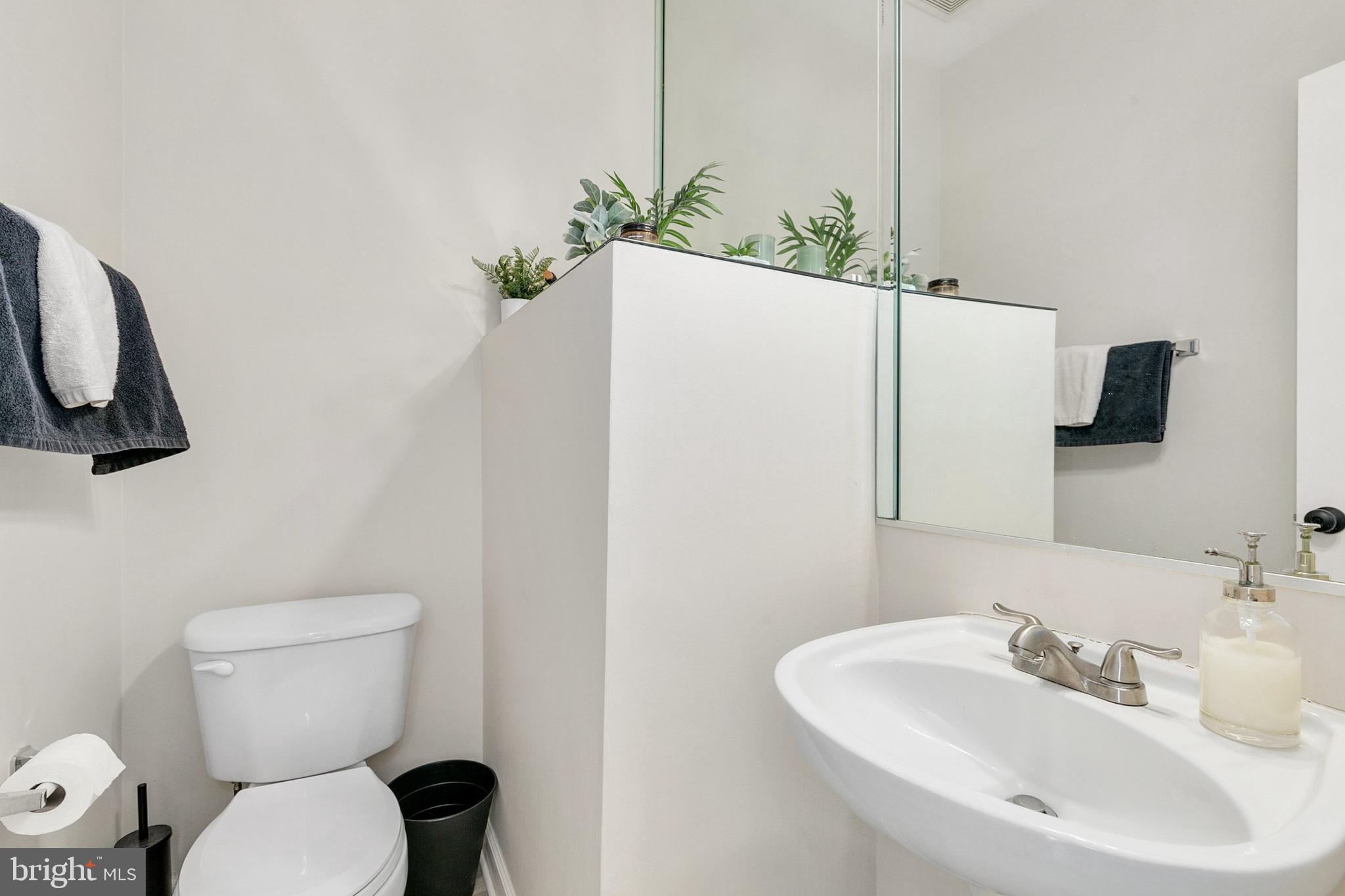 709 Gaither Road Rockville, MD 20850 - Photo 25 of 51