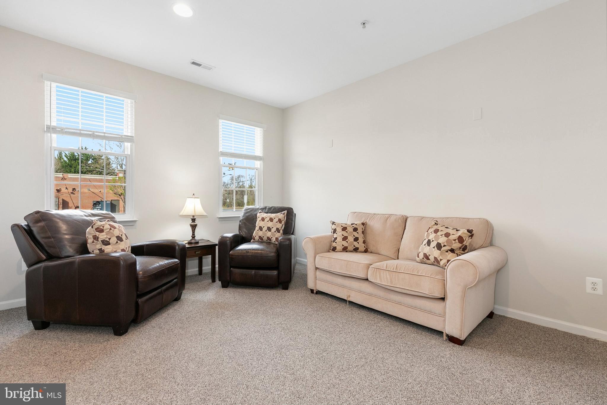 709 Gaither Road Rockville, MD 20850 - Photo 4 of 51