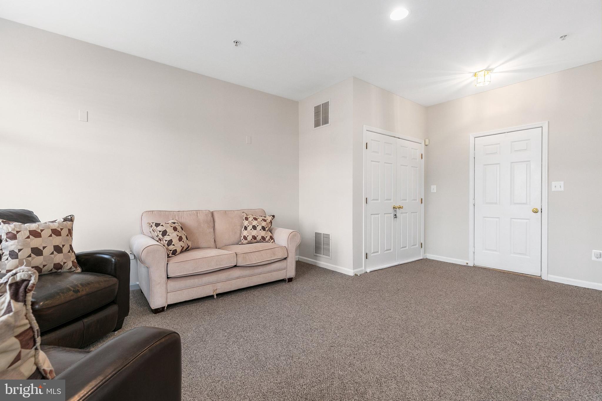 709 Gaither Road Rockville, MD 20850 - Photo 5 of 51