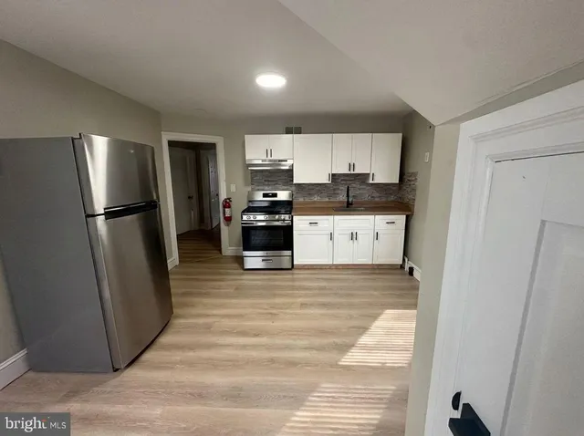 $1,800 | 1109 West James Street, Unit 2, Norristown, PA 19401