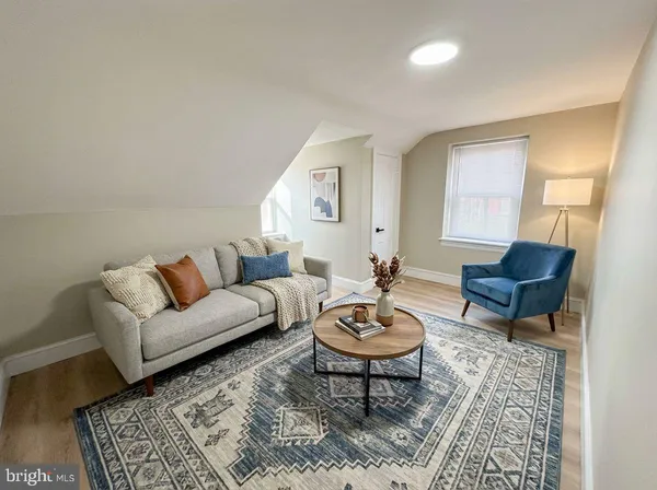 $1,695 | 1109 West James Street, Unit 2, Norristown, PA 19401