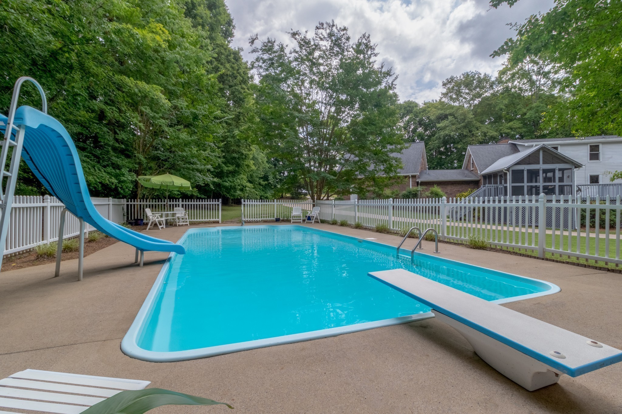 655 Knox Road Chapmansboro, TN 37035 - Photo 1 of 52 Gallery Image 1