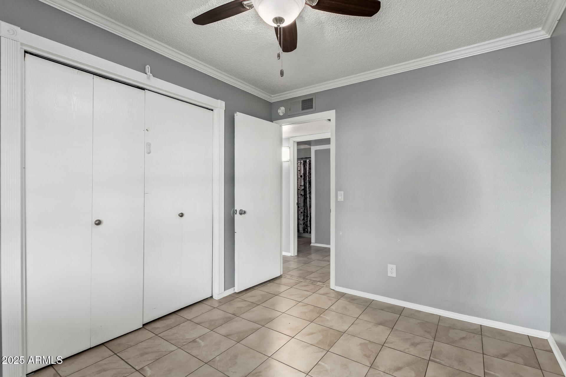 9266 East Quarterline Road Mesa, AZ 85207 - Photo 21 of 31 a view of an empty room and window