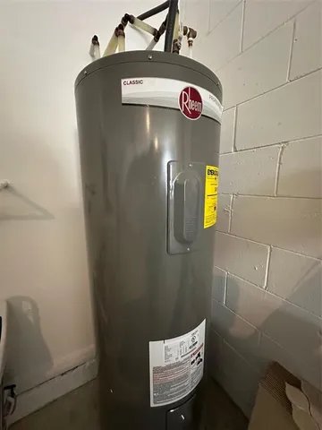 $899,000 | 2920 Agostino Terrace, Kissimmee, FL 34746