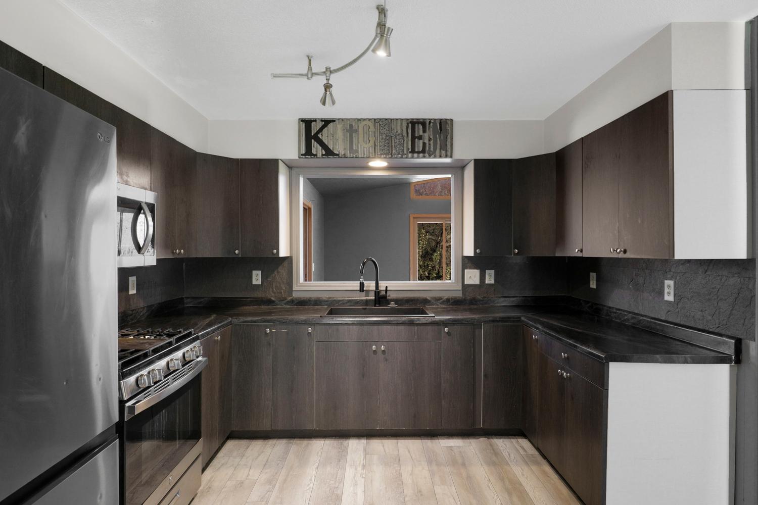 6 Clover Court St. Cloud, MN 56301 - Photo 3 of 45