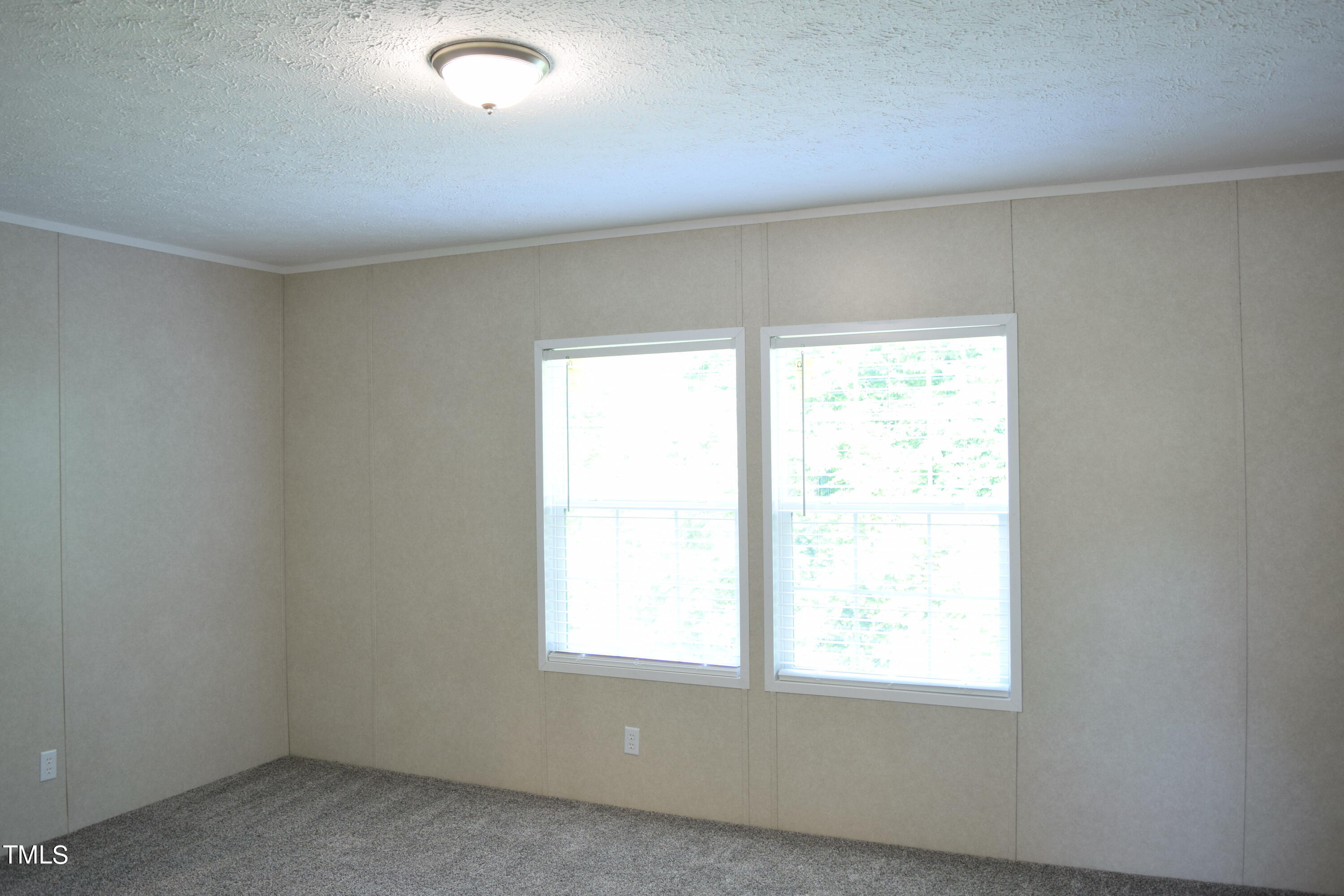 4370 Needham Road Bailey, NC 27807 - Photo 29 of 41 an empty room with a window