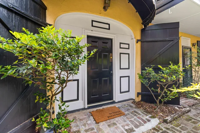 $2,650 | 24 Bee Street, Unit F, Charleston, SC 29403