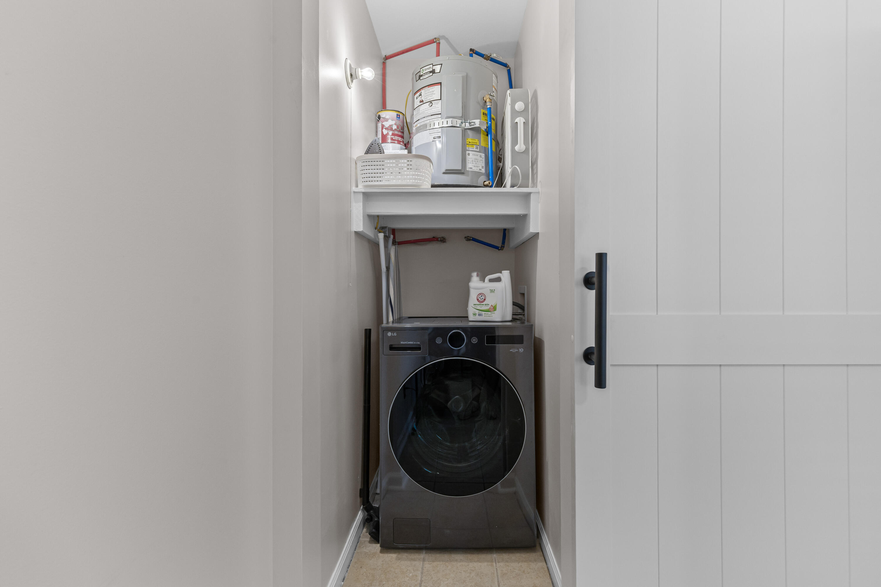 24 Bee Street, Unit F Charleston, SC 29403 - Photo 7 of 15 washer and dryer combo