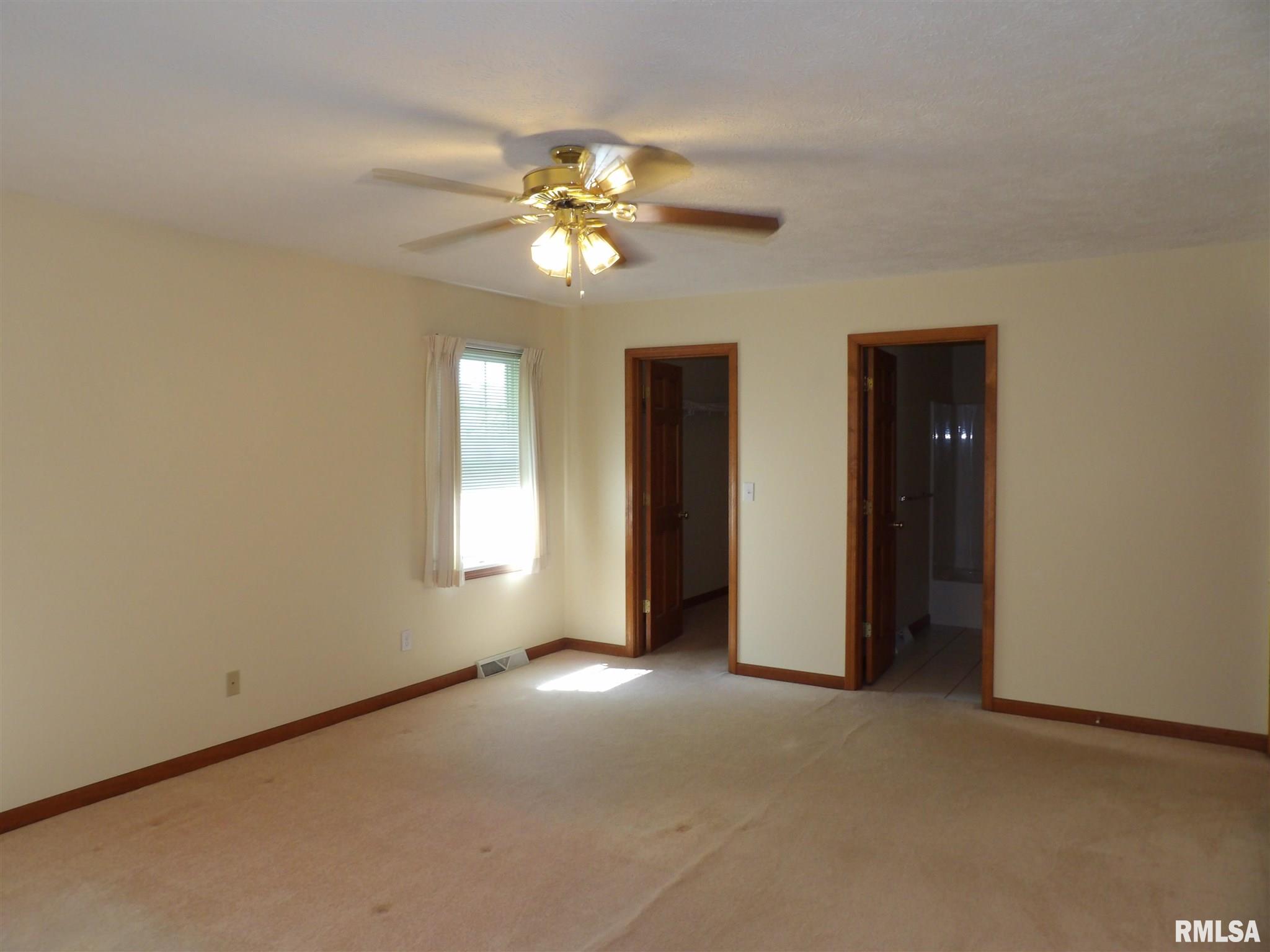 3159 Otter Lane Springfield, IL 62712 - Photo 14 of 23