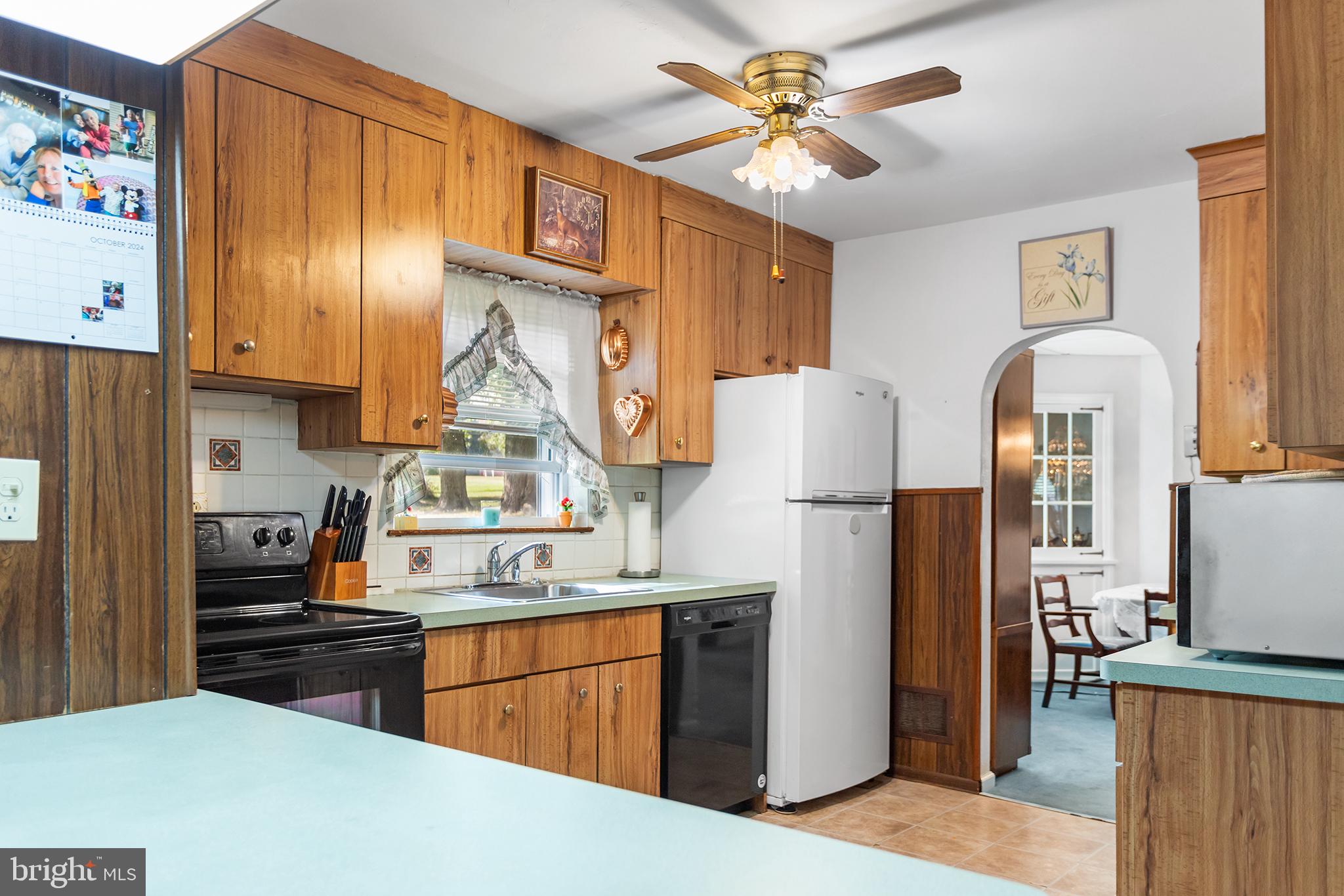266 Mattson Road Garnet Valley, PA 19060 - Photo 8 of 36 Kitchen