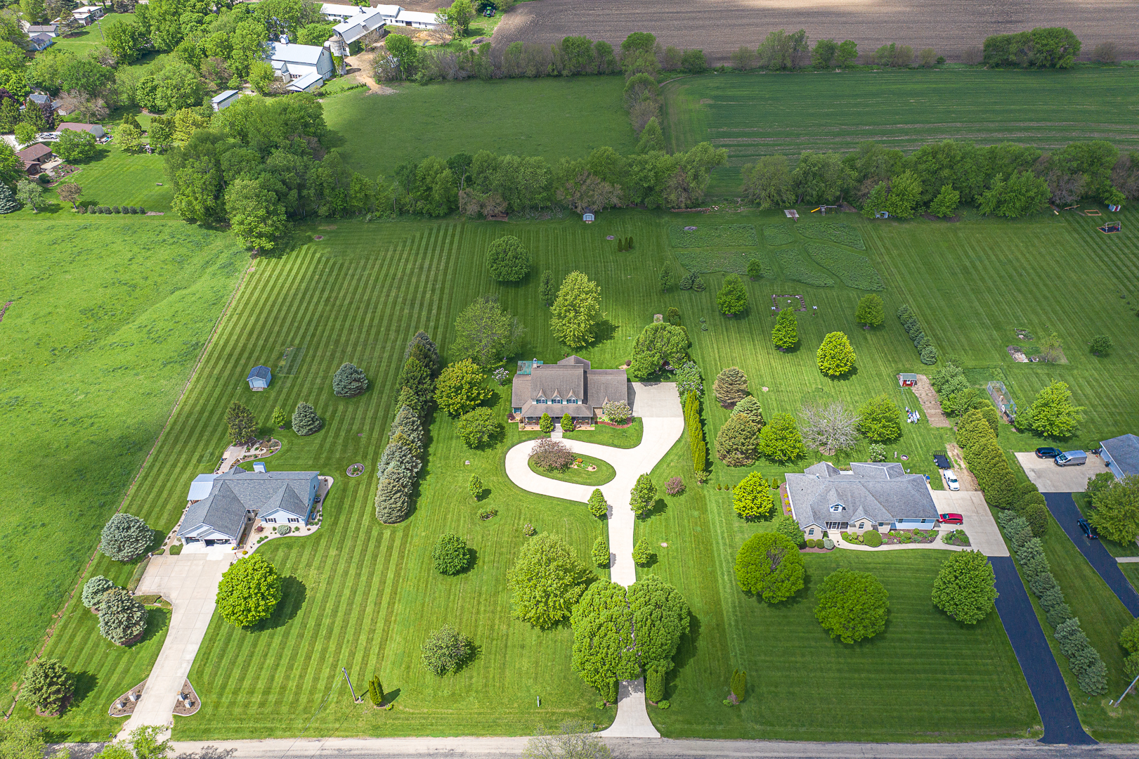1901 Wildcat Road Dixon, IL 61021 - Photo 49 of 49 a green field with lots of green space