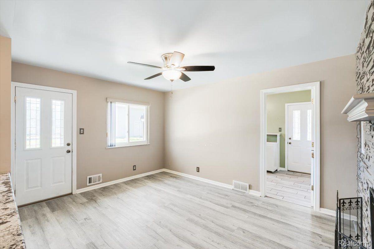 10249 Lindsey Road Casco, MI 48064 - Photo 28 of 35 Gallery Image 28