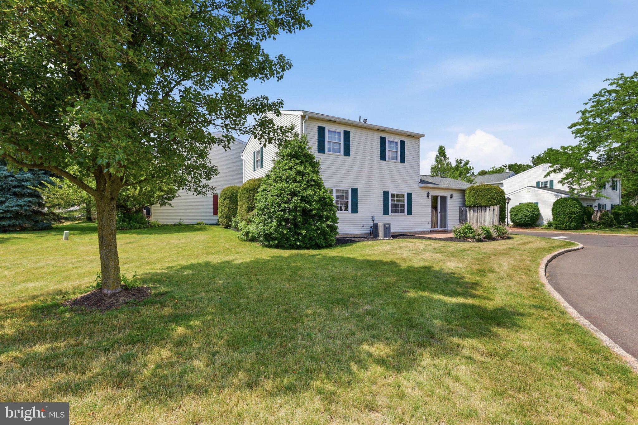1725 Rosedale Court Lansdale, PA 19446 - Photo 4 of 25