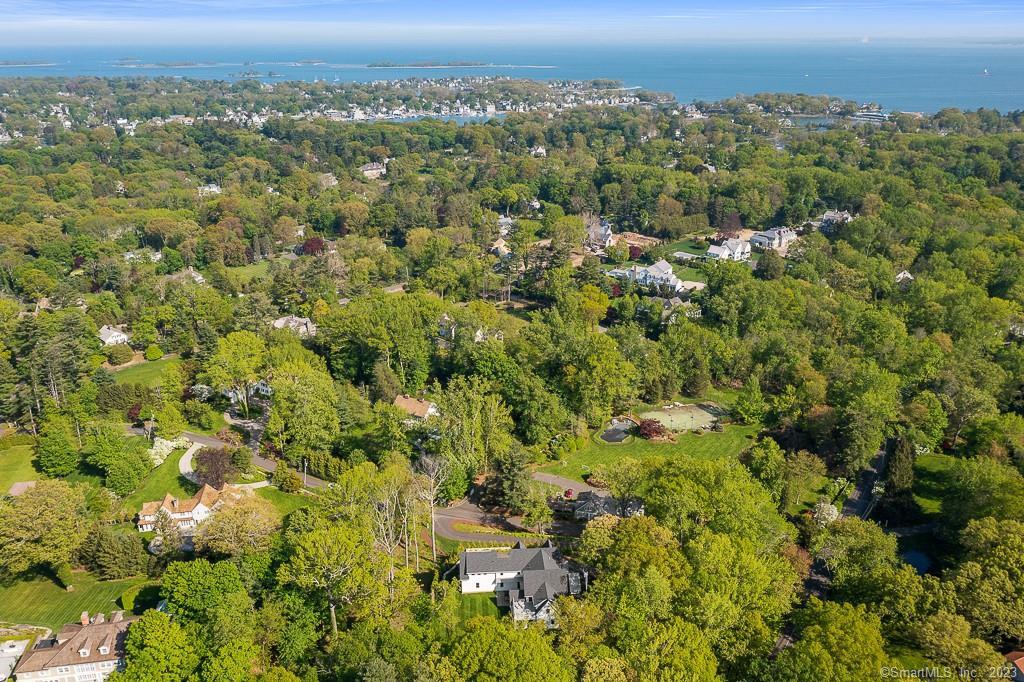 8 S Trail Darien, CT 06820 - Photo 3 of 38 a view of a city