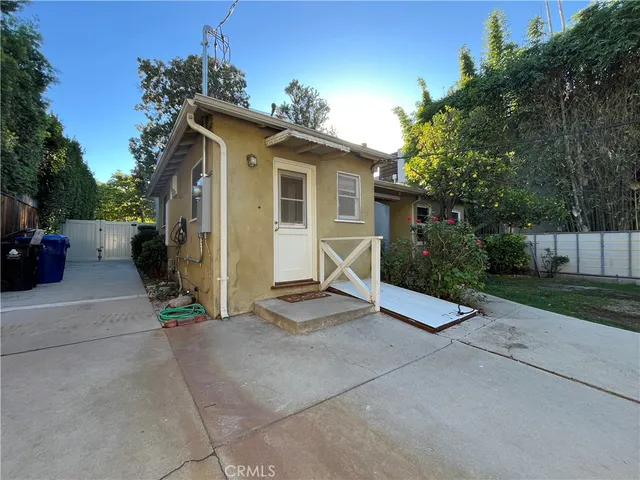 $4,495 | 14433 Greenleaf Street, Sherman Oaks, CA 91423