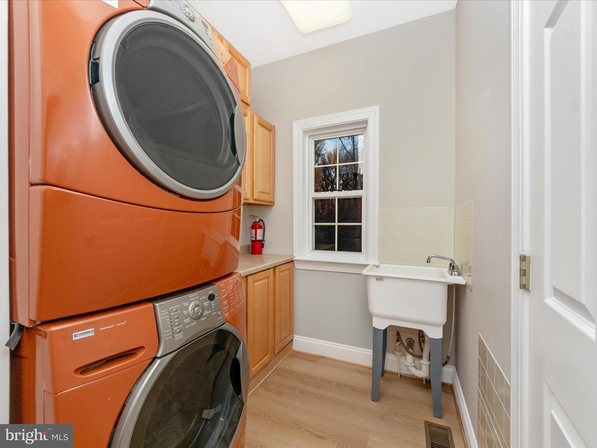5045 Church Road Bowie, MD 20720 - Photo 23 of 55 Laundry Room