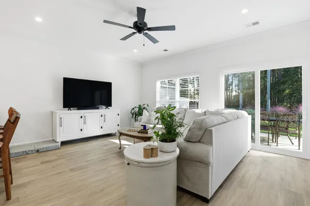 $430,000 | 9 Rinkie Road, Beaufort, SC 29906