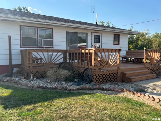 $294,000 | 10206 East County Highway, Lewistown, IL 61542