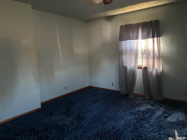 $230,000 | 10206 East County Highway, Lewistown, IL 61542