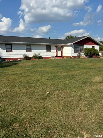 $294,000 | 10206 East County Highway, Lewistown, IL 61542