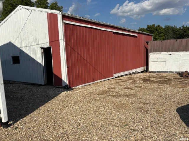 $294,000 | 10206 East County Highway, Lewistown, IL 61542