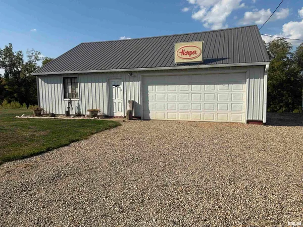 $230,000 | 10206 East County Highway, Lewistown, IL 61542