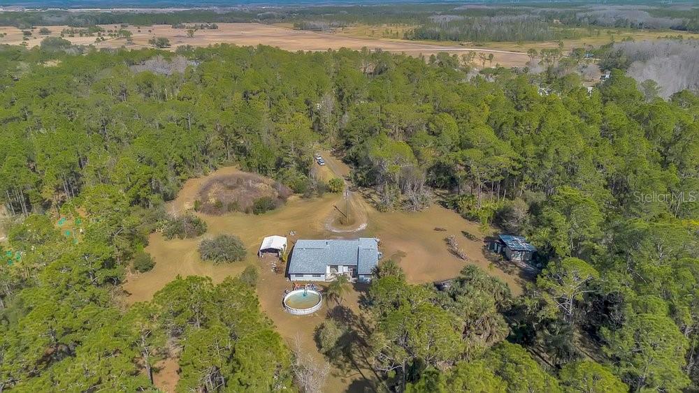 425 Scooter Point Geneva, FL 32732 - Photo 35 of 41