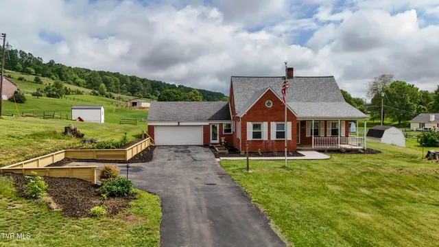 $379,900 | 15497 Porterfield Highway, Abingdon, VA 24210