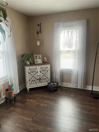 $169,500 | 201 7th Street, New London, MO 63459