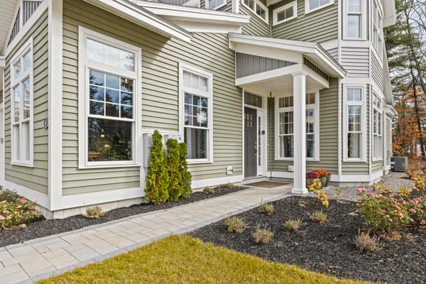 $838,900 | 14 Plover Way, Unit 25, South Portland, ME 04106