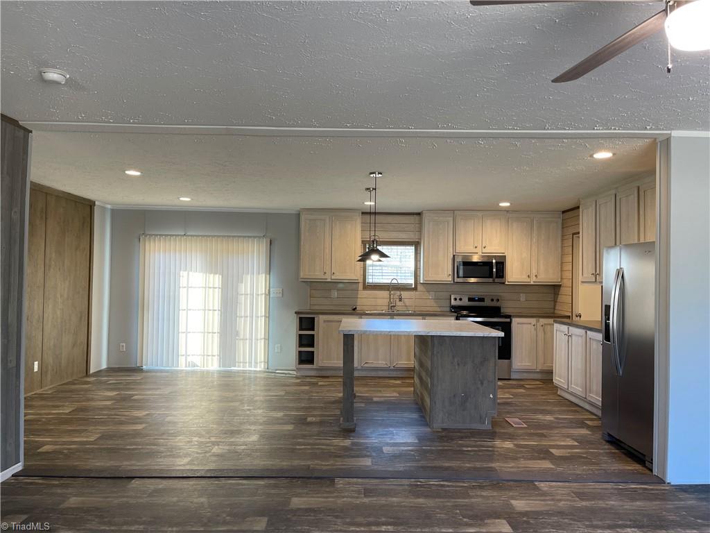 159 North Eagle Lane Ellerbe, NC 28338 - Photo 2 of 23