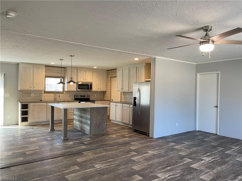 159 North Eagle Lane Ellerbe, NC 28338 - Photo 3 of 23