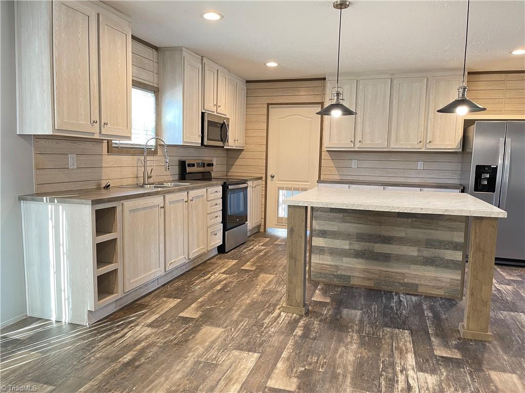 159 North Eagle Lane Ellerbe, NC 28338 - Photo 4 of 23