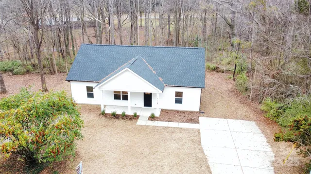 a house view with a outdoor space