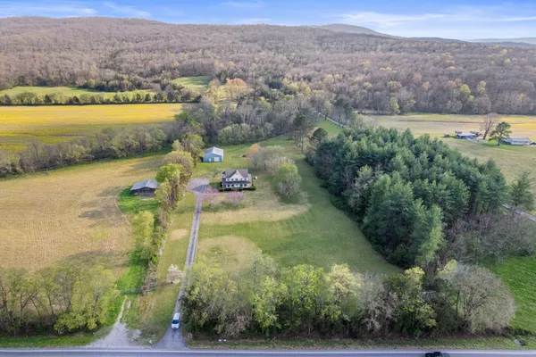 8266 Sewanee Highway, Cowan, TN 37318