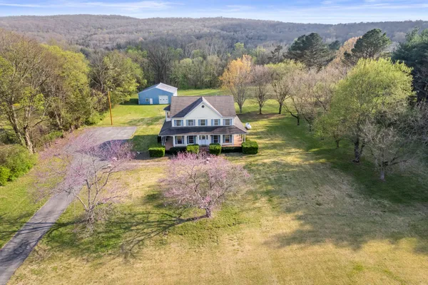 8266 Sewanee Highway, Cowan, TN 37318