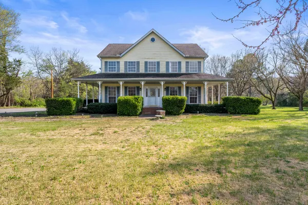 8266 Sewanee Highway, Cowan, TN 37318