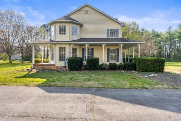 8266 Sewanee Highway, Cowan, TN 37318