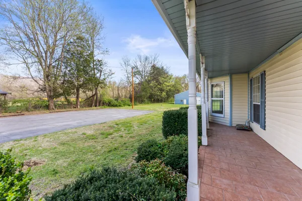 8266 Sewanee Highway, Cowan, TN 37318