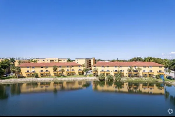 $2,000 | 14902 Southwest 82nd Lane, Unit 13207, Miami, FL 33193