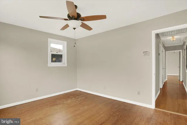 $1,950 | 117 East Maplewood Avenue, Mechanicsburg, PA 17055