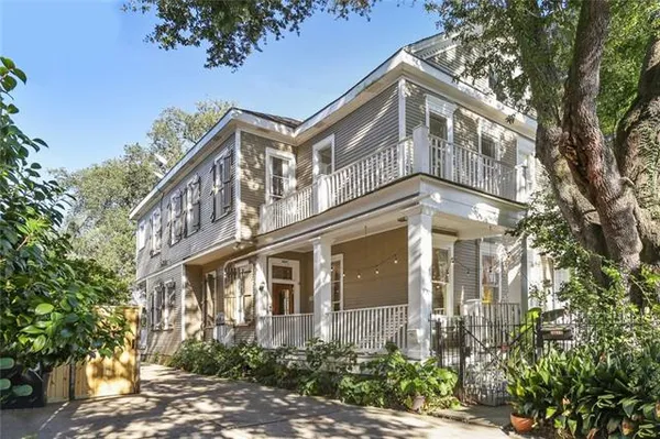 $3,300 | 1327 Josephine Street, Unit A, New Orleans, LA 70130