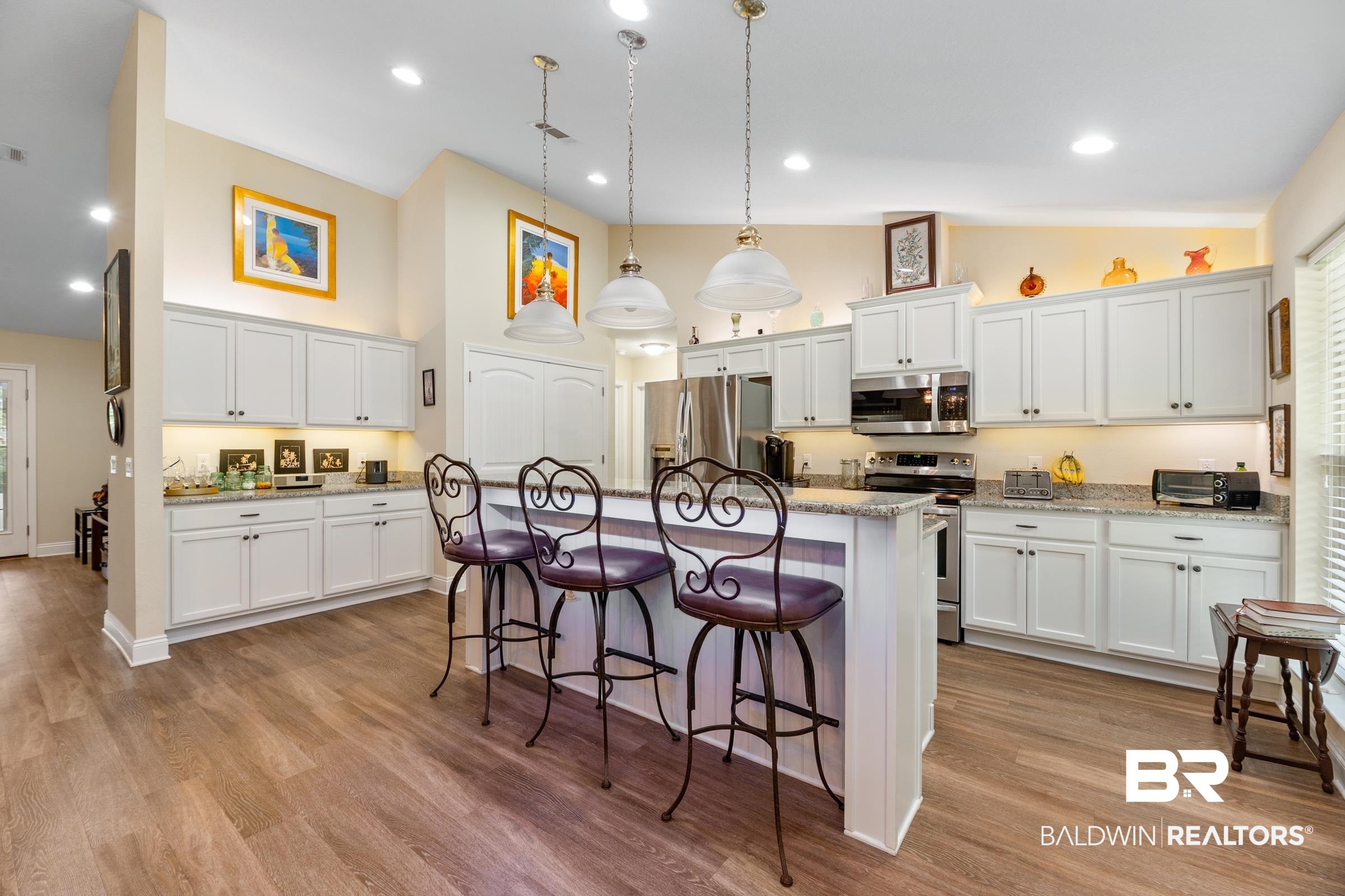 12292 Bayside Oaks Street Lillian, AL 36549 - Photo 5 of 30 Kitchen