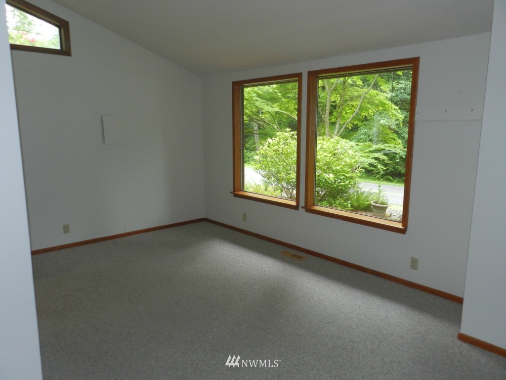 4105 Ridgewood Avenue Bellingham, WA 98229 - Photo 5 of 15 Gallery Image 5