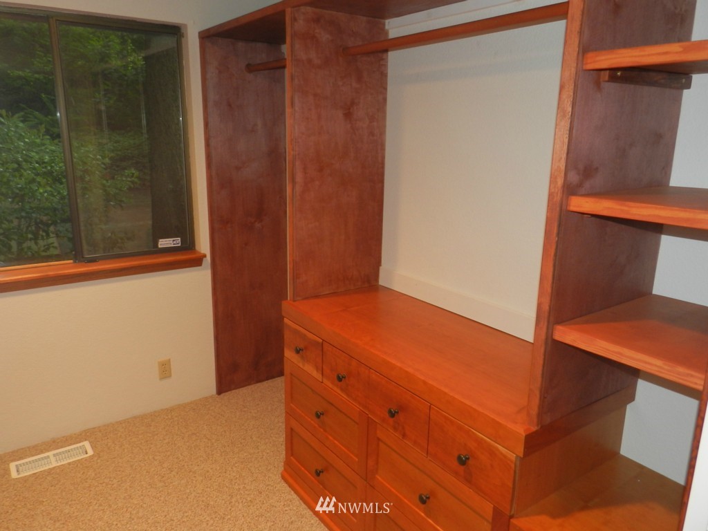 4105 Ridgewood Avenue Bellingham, WA 98229 - Photo 9 of 15 Gallery Image 9