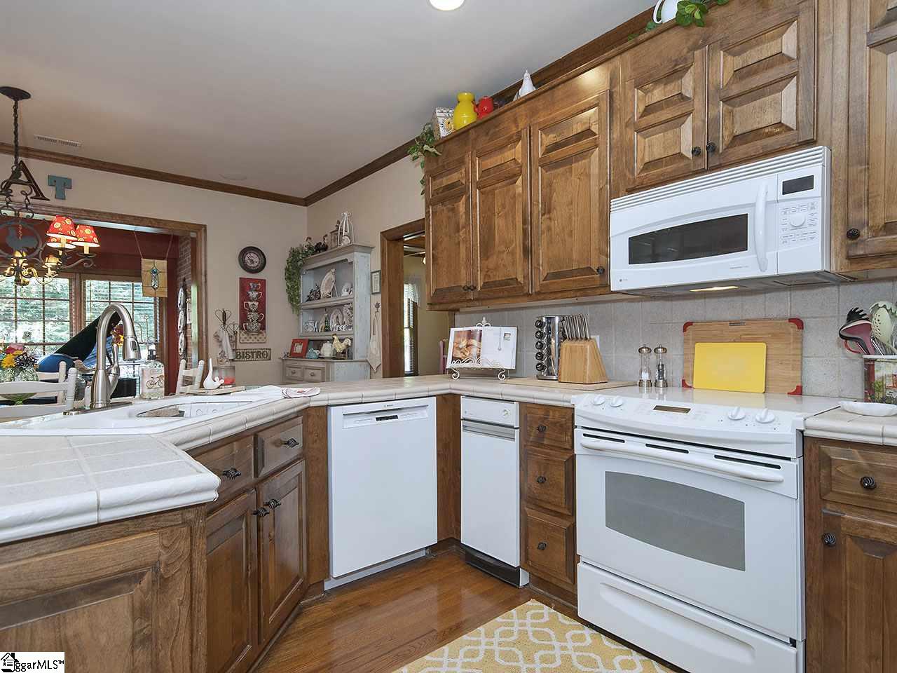 250 Woods Road Greer, SC 29650 - Photo 8 of 35 Gallery Image 8