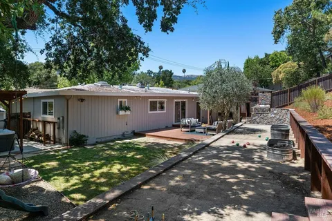 $989,000 | 1230 Cambridge Street, Novato, CA 94947