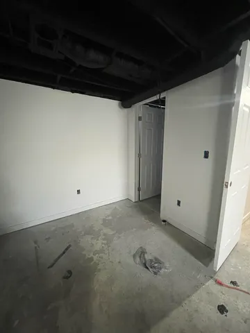 $2,400 | 436 South Washington Street, Ypsilanti, MI 48197