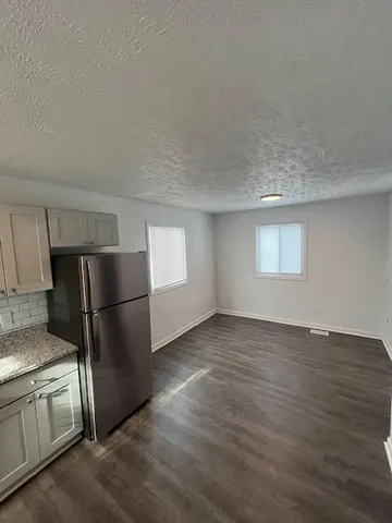 $2,400 | 436 South Washington Street, Ypsilanti, MI 48197