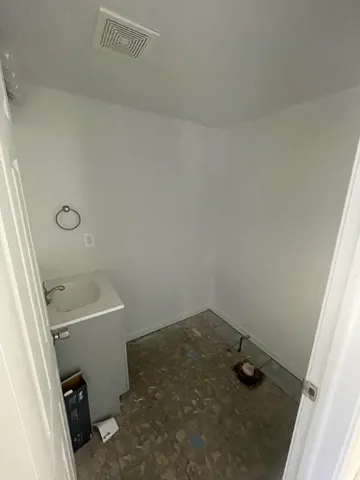 $2,400 | 436 South Washington Street, Ypsilanti, MI 48197